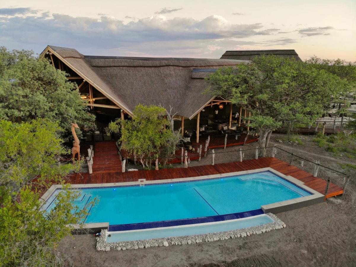Etosha Oberland Lodge Okaukuejo Exterior foto