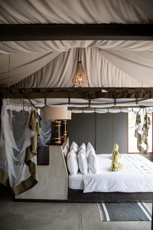 Etosha Oberland Lodge Okaukuejo Exterior foto